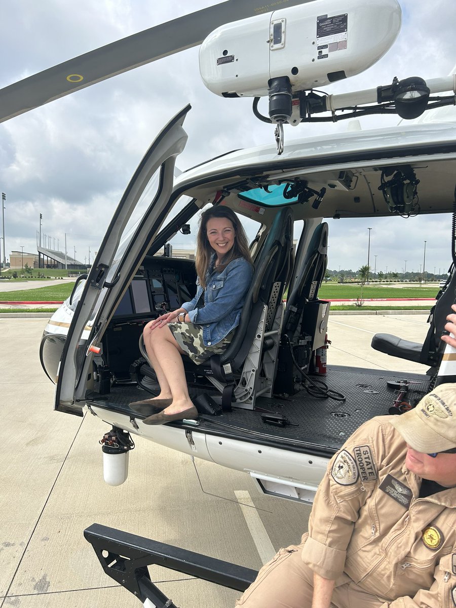 Mrs_Robinett's tweet photo. I’ve been waiting years to have a child at my school so Mr. Robinett could present at career day and today it happened!! Wonderful day with amazing presenters. We have the best community @BillyRobin83 @TISDGOES @TxDPS #careerday #GOesBlazeatrail https://t.co/1Nw2t44zI7