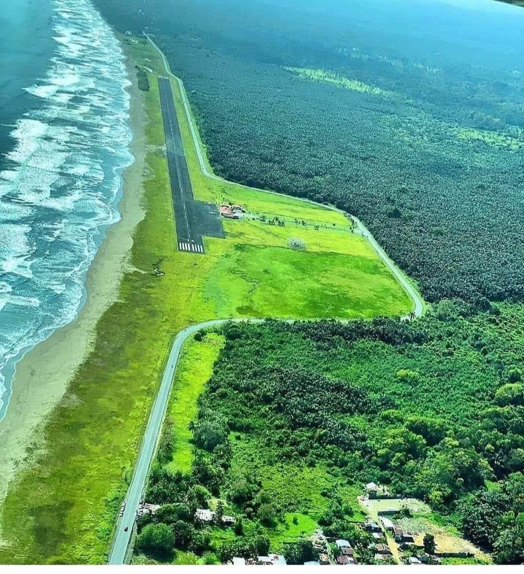 GeotechTips on Twitter "Aeropuerto en Puerto Limón, Costa Rica 🇨🇷