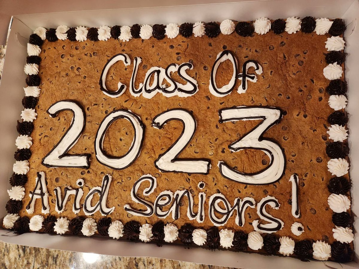 CTHSAVID's tweet photo. AVID Senior celebration!  There are so many things to celebrate, scholarships to college acceptances to internships and beyond. https://t.co/3cMx2Dl0zp