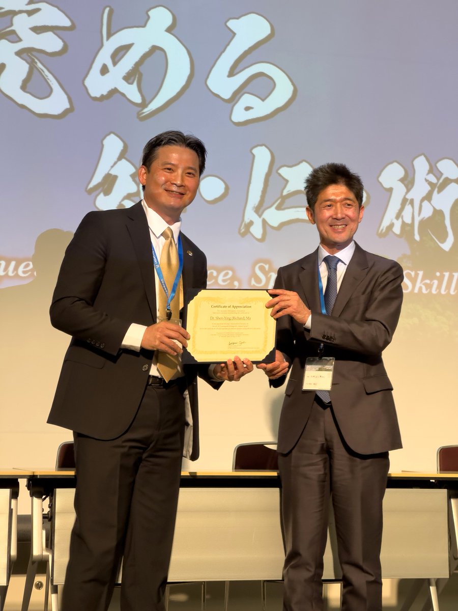 It was a fun discussion on tendon graft specific differences with our colleagues at #JOA. The topic of graft selection for #ACL surgery is still one of great interest for #JOA. <a href="/aoa1887/">AOA1887</a> <a href="/mumedicine/">MU School of Medicine</a> @MUOrthopaedic #orthotwitter