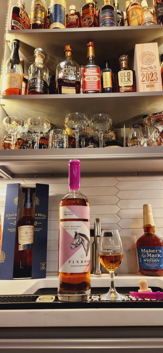 Cardh8r's tweet photo. @btownbourbon absolutely delicious 
#pinhook
#highproof
#bourbon https://t.co/WGF4wOUtOk