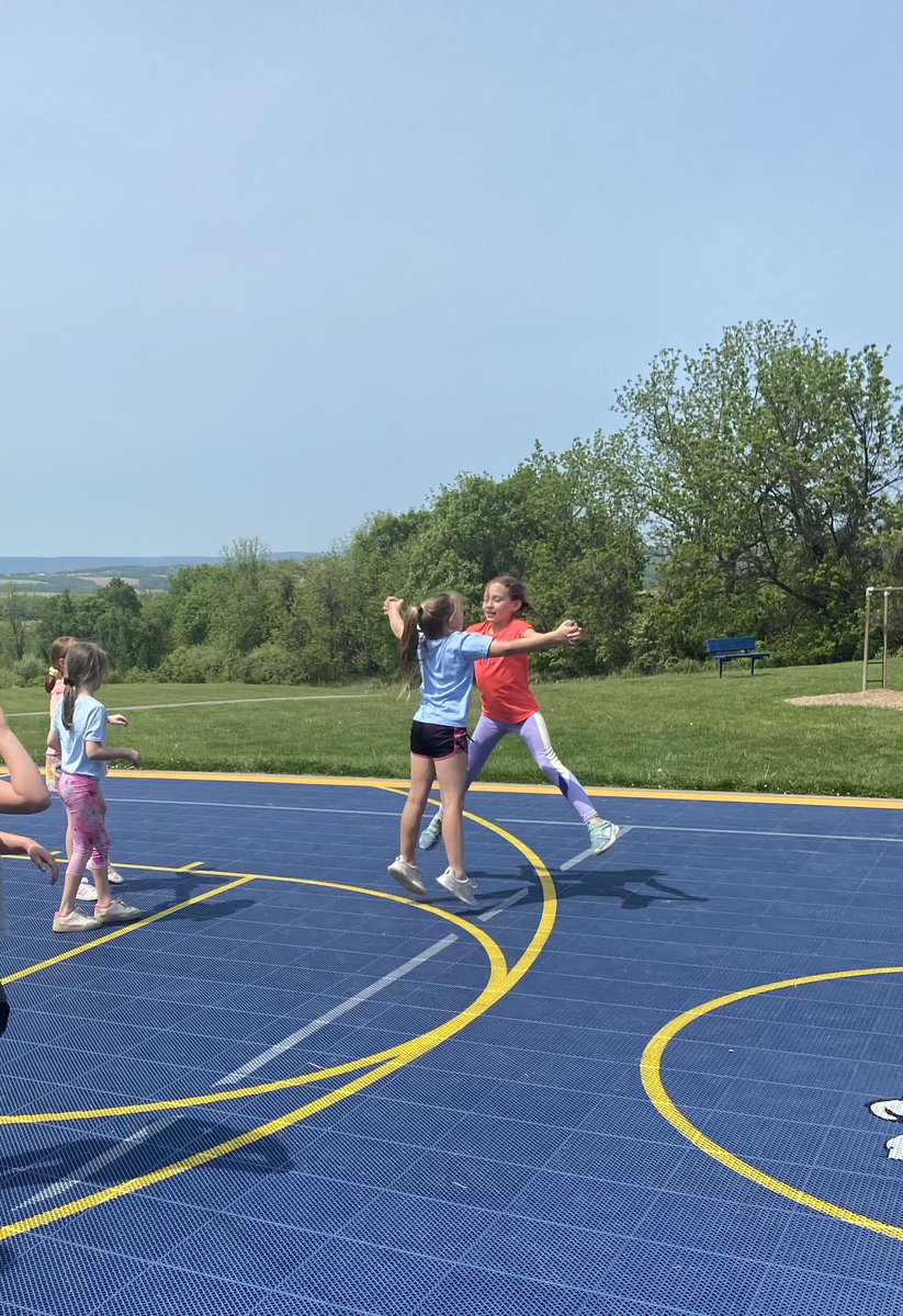 ABC Countdown Day E-we exercised by pretending to be different animals and mimicking their movements. We hopped like a frogs, crawled like crabs, crouched like tigers, and ended with Starfish Jumps!