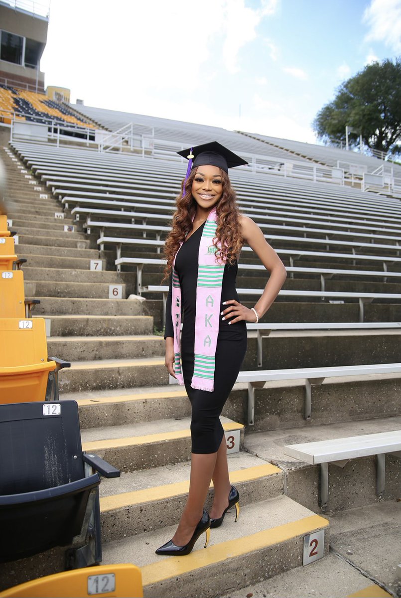 🎓✨
Senior Graduation Kountdown
💕💚
.
✨
Sister Hallah Bakari 
✨
10Klub/ Spring 2022/ Theta Lambda Chapter Initiate: PEARLfectly Des10nated 

Degree receiving: B.S. in  Criminal Justice 
.
#KeepingUpWithAlphaTheta #HBCUGrads #AKA1908 #AlphaKappaAlpha #ForeverAlphaTheta