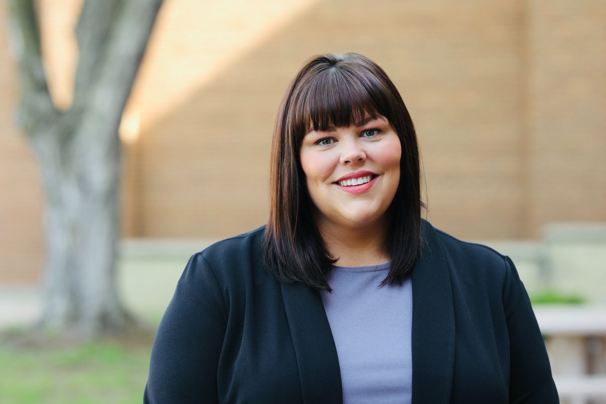 Congratulations Sarah Bradle, new principal of Northside Elementary/Coulee Montessori!

“These students, this staff, and this community are all a part of my heart and my soul. They are why I love what I do,” said Bradle. Learn more here: bit.ly/3Mq7NWh #WeAreLaCrosse