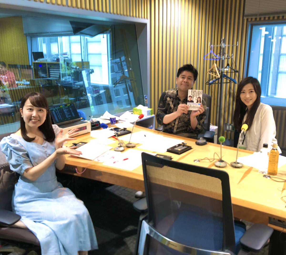 happy_1242's tweet photo. 【垣花正 あなたとハッピー！】
今日のゲストは産婦人科医・三輪綾子さんが生出演✨

子宮頸がんワクチンと定期健診について語っていただきました！　

#垣花正ハッピー https://t.co/L7Hf4BcEfu