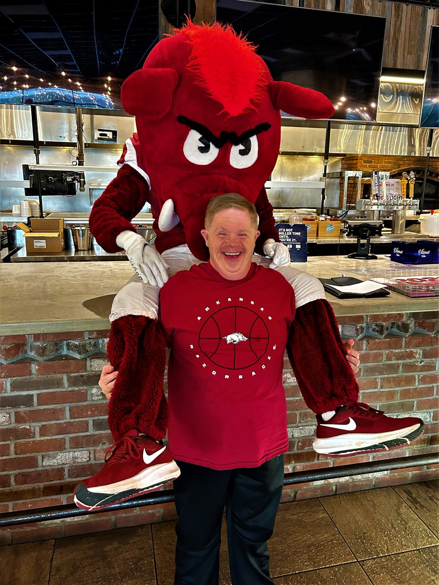 CanaanSandy's tweet image. COME ON #BigRed !  I GOT YA!!  💪🏽😍!!  ❤️ MY 🐗!  #WPS #ONERazorback !  @ArkRazorbacks @RazorbackSpirit