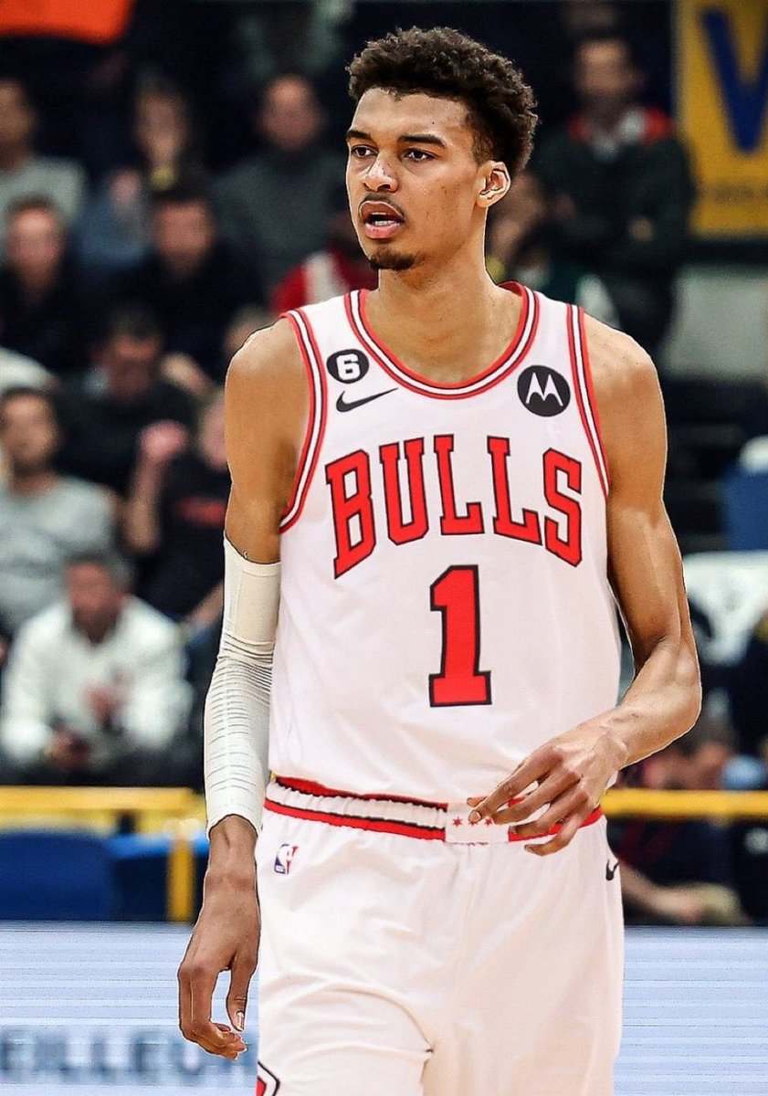 Bullsfans's tweet image. #Bulls have a 1.8% chance to land the 1st pick tomorrow.

The #Bears &amp;amp; #Blackhawks won the lottery in 2023.