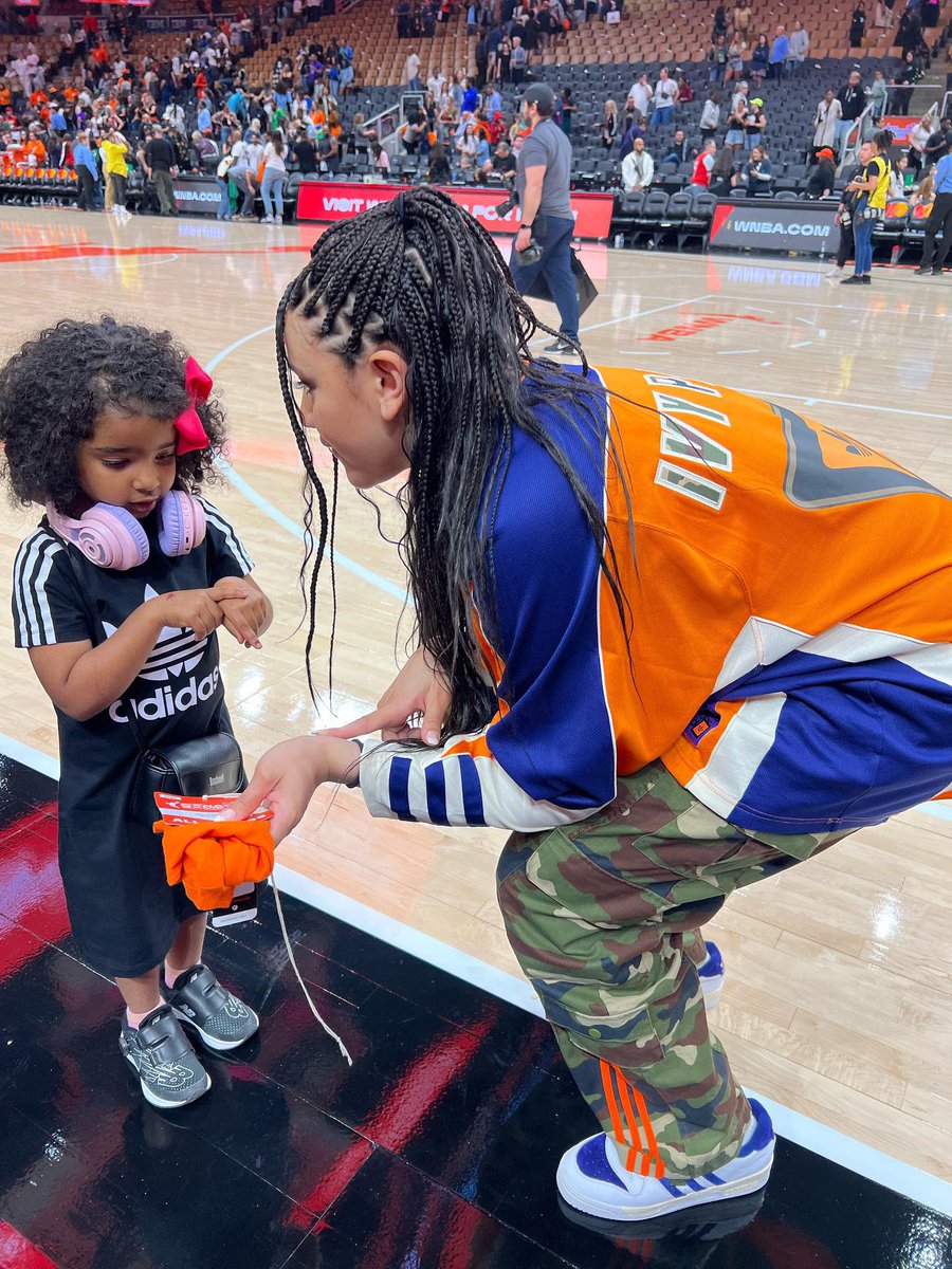 Herstory in Toronto. #WNBACanadaGame