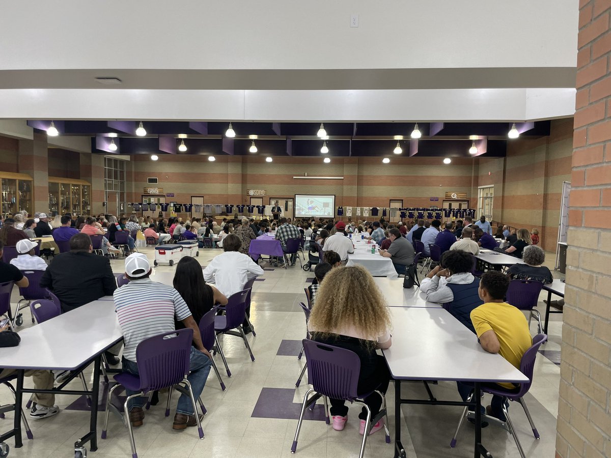 Full house at Alvarado High School! <a href="/AlvaradoSports1/">Alvarado Indian Athletics</a> Honoring Athletes and their many accomplishments!! Well done!! #AlvaradoExcellence