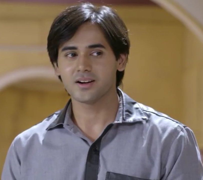 Tamilse26463932's tweet photo. Day 9
Cute face
#RandeepRai #RandeepRRai #RR08
#RandeepRaiBirthdayCountDown 
#Randeepians https://t.co/vFTuK1l84I