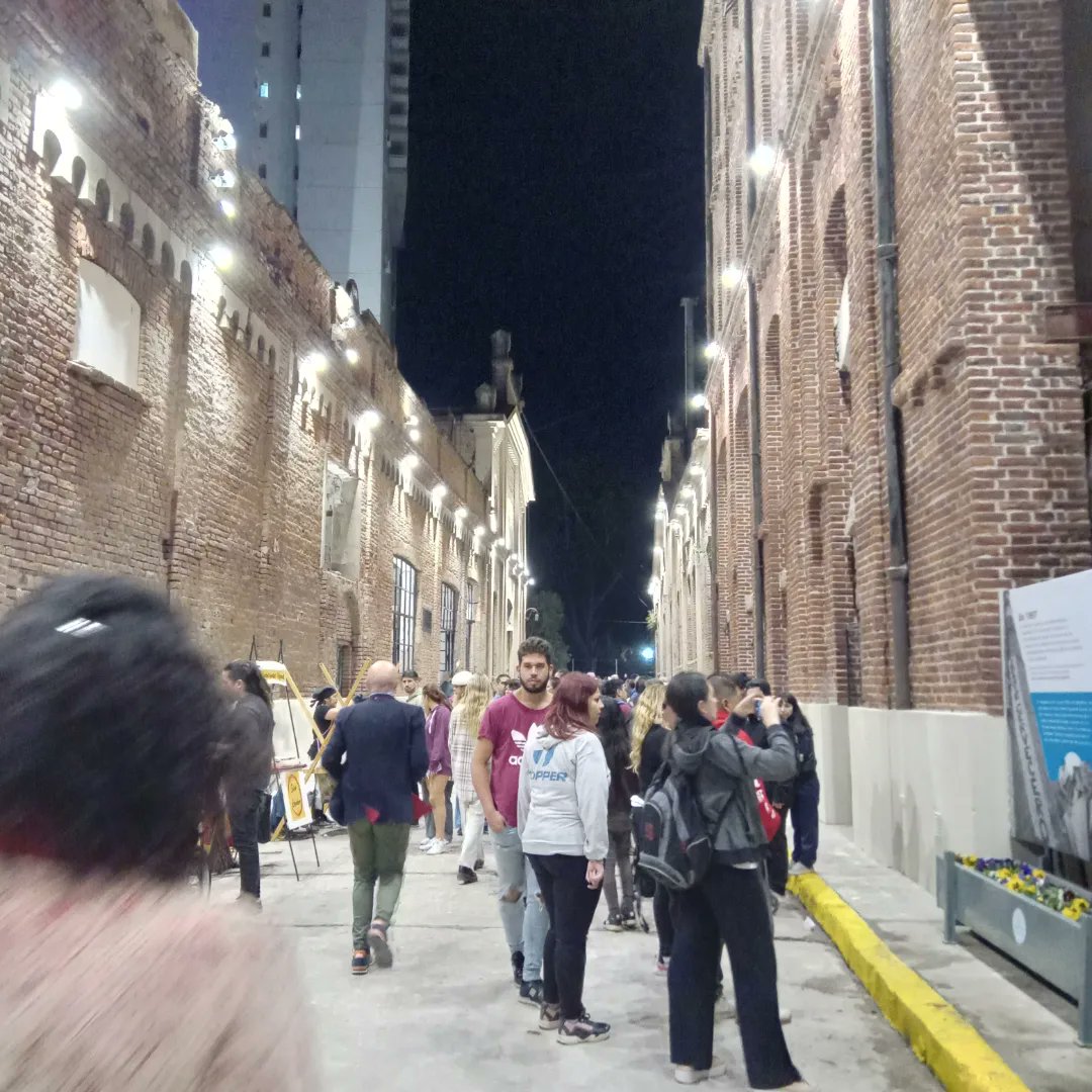 lauracubasc's tweet photo. Barrio Alberdi de fiesta en el Museo de la Cervecería. Tantas historias para recordar y compartir! Felicitaciones por la lucha de los ex cerveceros! https://t.co/Hd48Sjg6hs