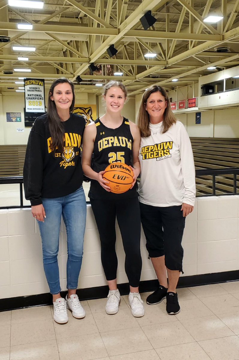 After an amazing visit, I’m super excited to have received an offer from DePauw University! I enjoyed meeting everyone, touring campus and learning more about the University! Thank you to <a href="/KrisHuffman7/">Coach Kris Huffman</a>, @bournetobewild and <a href="/DePauw_WBB/">DePauw Women’s Basketball</a> for this fantastic opportunity! 🐯🏀