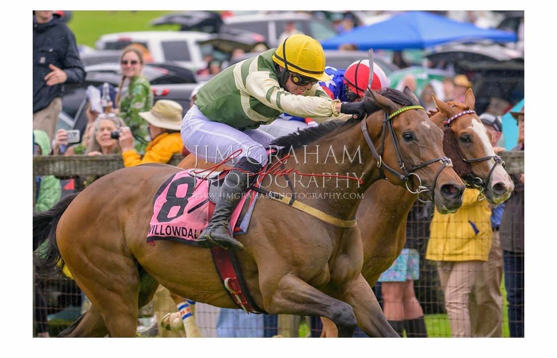 Leslie Falini Young on Twitter "Durragh (Ire) daughter of Camelot wins