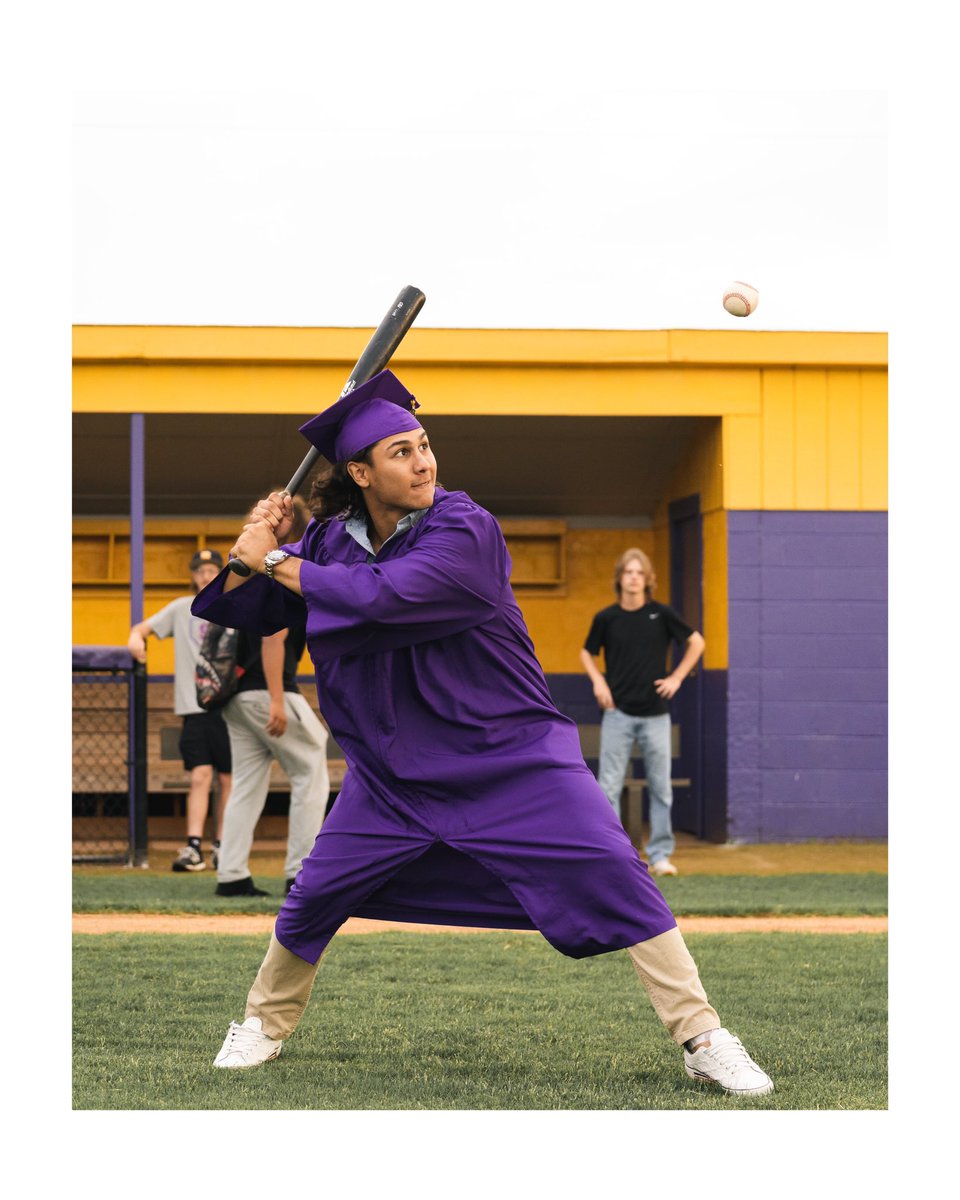 Jde_visions's tweet photo. It’s graduation time🎓@Smyrna_Baseball https://t.co/VCJIzixSWC