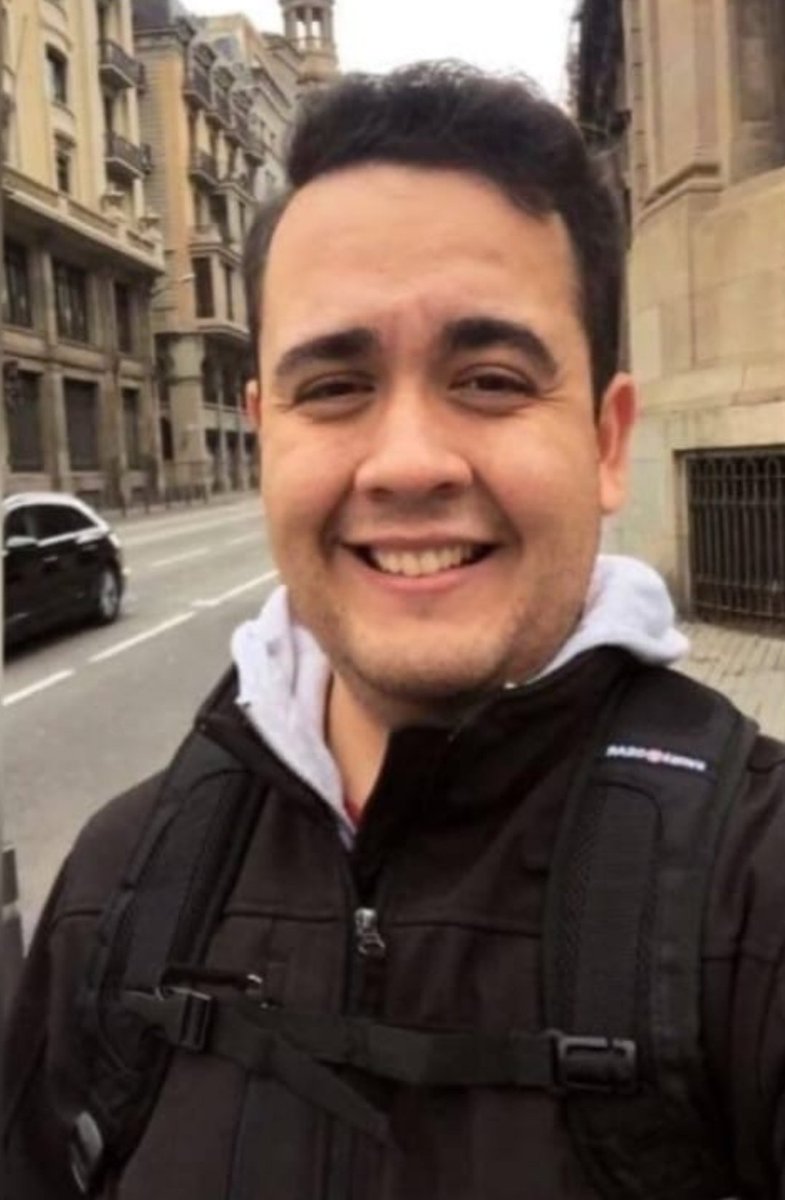 nomasestafassv's tweet photo. ALERTA DE ESTAFADOR
HUGO MAURICIO TOBAR CORNEJO

SE HACE PASAR POR IMPORTADOR DE VEHÍCULOS, COBRA EL VALOR DEL AUTO TOTAL O PARCIALES Y PARA ENGAÑAR A LA VICTIMA FALSIFICA DOCUMENTOS DE NAVIERAS, BANCOS, COMPRAS EN SUBASTAS Y OTROS...
ABRO HILO @ITROriginal @todomotorsv https://t.co/oZLcRXnnmG