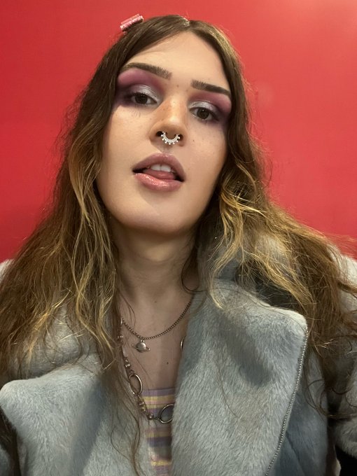 Pov you&rsquo;re a chip about to be ate 🤤🍟 https://t.co/PwPcj5H1Ng