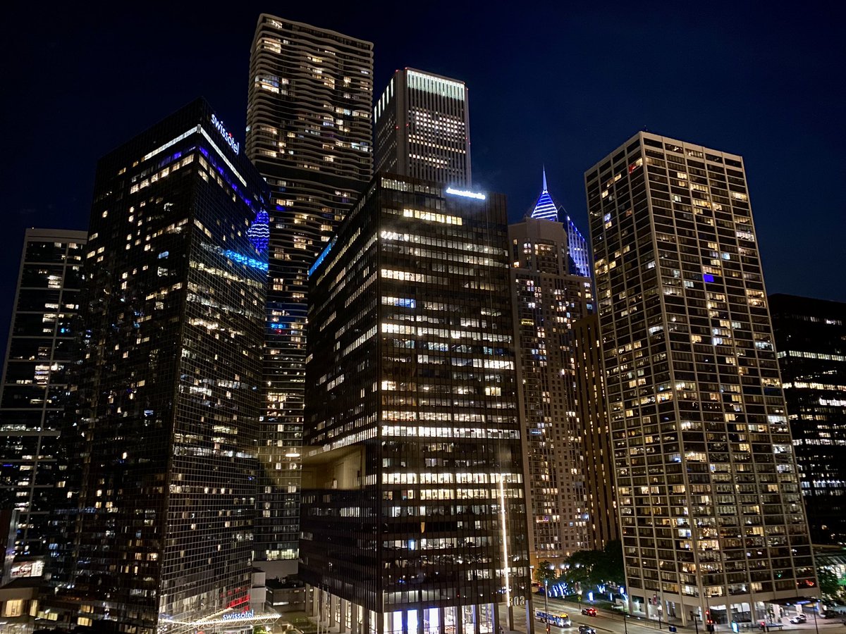 sandersonrx's tweet photo. Today was a great start to #JASummit 2023, with a powerful keynote address from @PositiveExpo! ๐ธ
Time to rest up for day 2! #goodnightchicago https://t.co/sEAGsNj4Iv