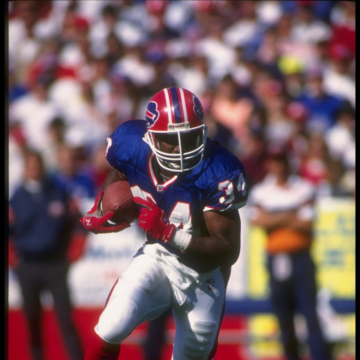BengalsFanBrian's tweet photo. @benmaller Thurman Thomas #ClearlyCheating https://t.co/6OLffuJHct