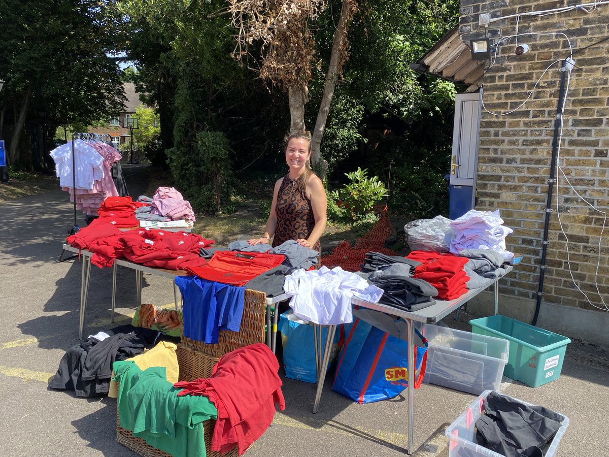 🎒*Nearly New Uniform Sale*🎒
The PTA will be holding a nearly new uniform stall on **Wednesday at 2.45pm **at the school gates. 

*Jumpers &amp; Cardigans - £5*
*All other items - £2*
Please come along and support the school and the environment 🌍. 
Thank you! 
The PTA