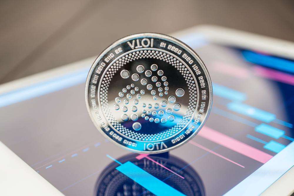 ETHNews_com's tweet photo. #IOTA and UAE Leaders Forge Billion-Dollar Deal to Unleash Digital Transformation in Gulf State with the Tangle #MIOTA 

https://t.co/PgfYr0oyXp https://t.co/JEbhHTvOo3
