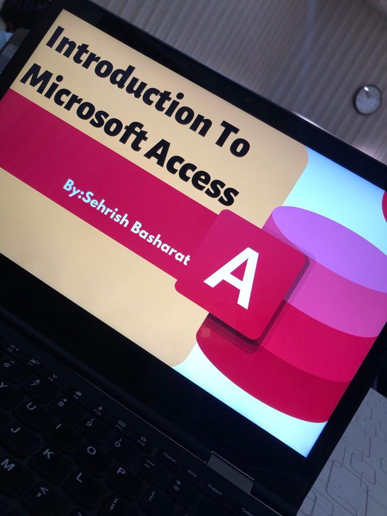 SehrishPro's tweet photo. As an online computer teacher on https://t.co/956bC44Iux, I'm thrilled to guide students through the fascinating world of technology.
#computerscience #eduinput #education https://t.co/s80NQdVmNK