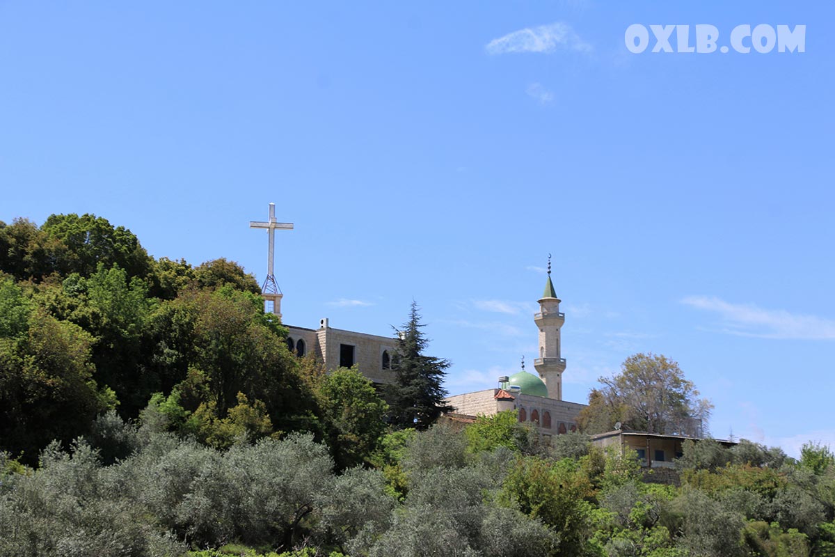 The beautiful Kfifan village... gather tolerance between Christians and Muslims in Lebanon... HOW BEAUTIFUL! Click oxlb.com to know more about us!

#lebanon #kfifan #tolerance #christians #muslims #mylebanon #discoverlebanon #lebanonvillage