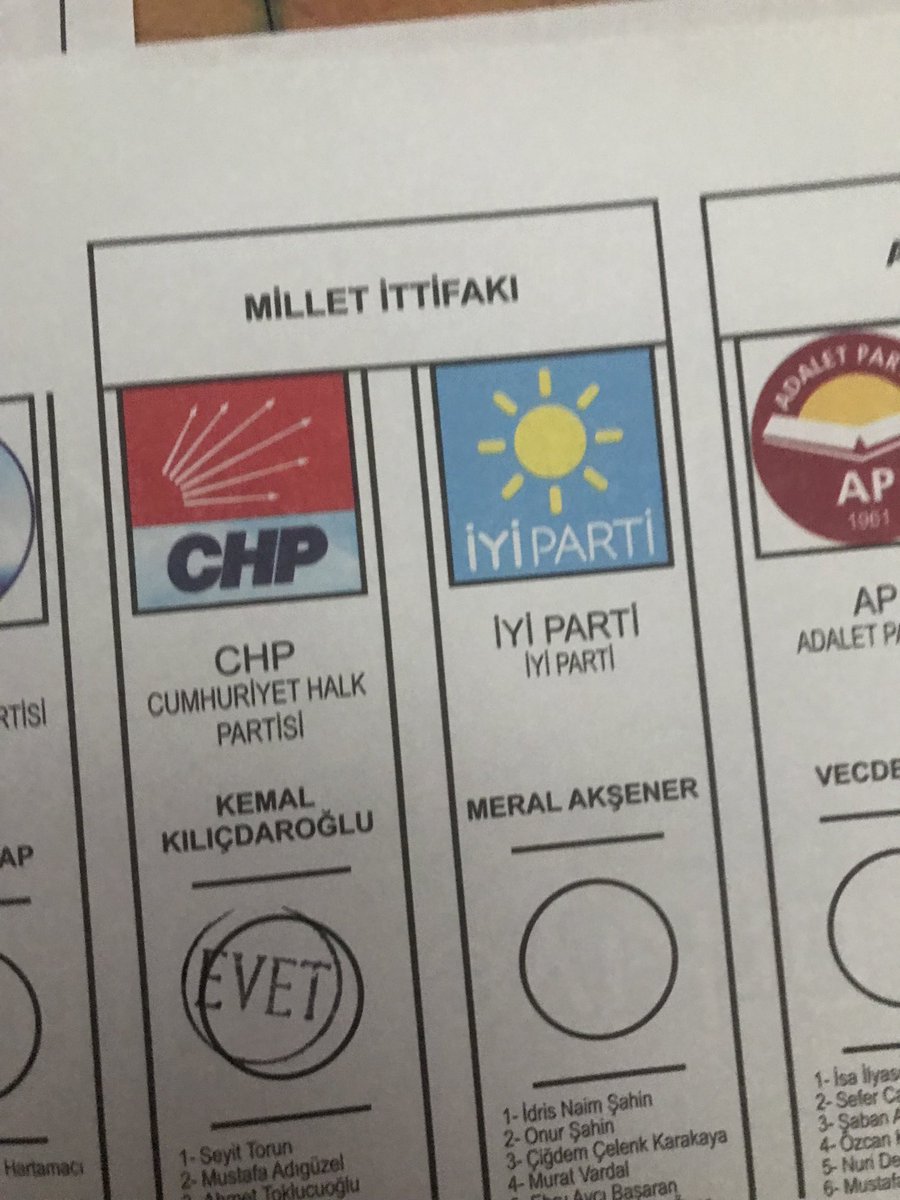 DEDE BENDE BURDAYIM BU SEFERDE OLMASA GENÇLERE BIRAK SANA SÖZ BAHARLAR GELECEK PARTİMİZE