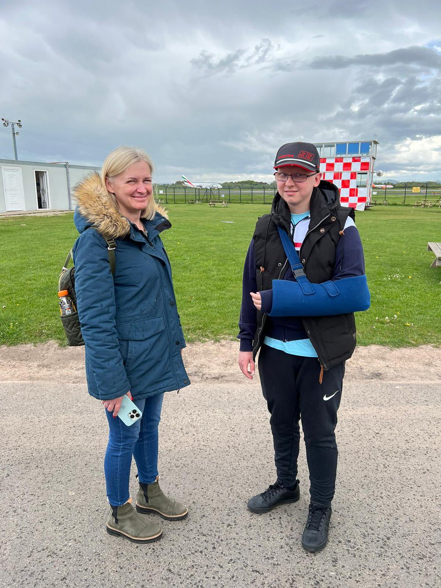 H Rodgers 🐝 tweet media