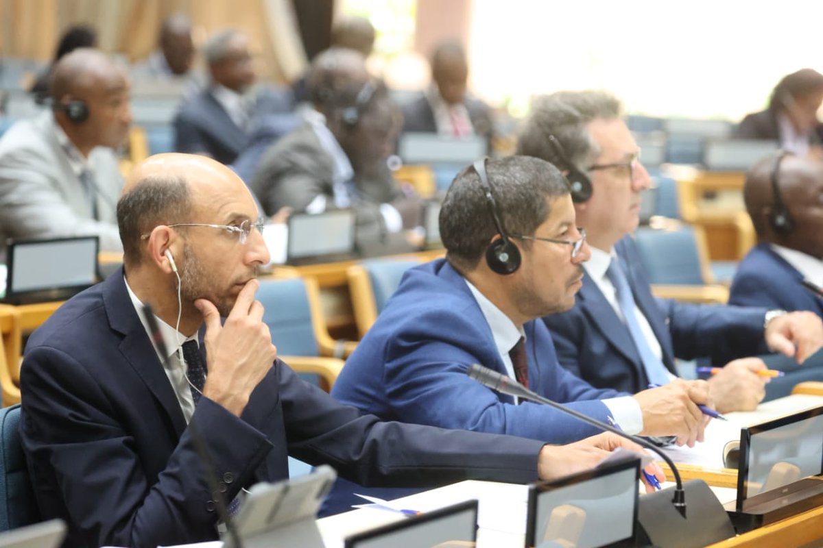 ODPP_KE's tweet photo. The DPP Noordin Haji today gave the opening remarks during the opening ceremony of the Africa regional colloquium on enhancing the delivery of justice by addressing Pretrial Detention challenges at the UN Nairobi. 
#Fairtrial
#PretrialDetention
#HakiNaUsawa https://t.co/zbvzCK7mHQ