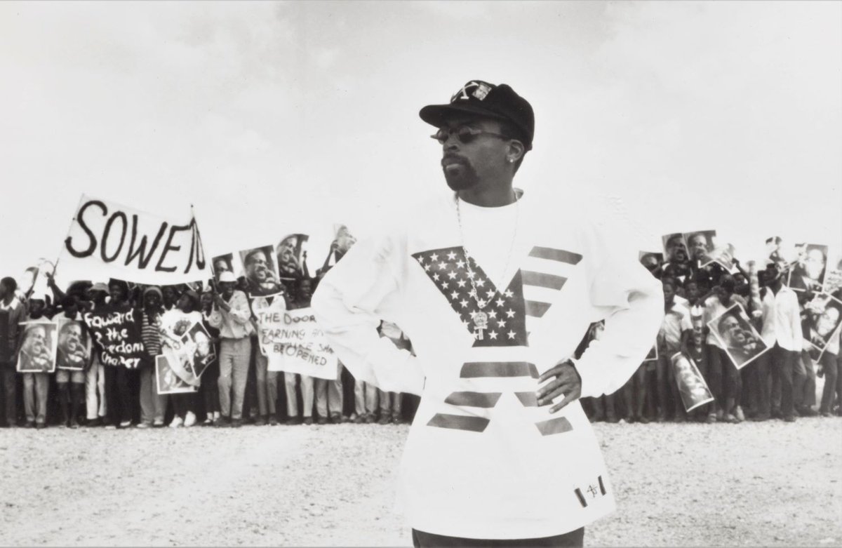 Spike Lee filming MALCOLM X (1992) on location in South Africa. It was shot shortly after Nelson Mandela's release from prison and he appears in one of the film's most potent scenes. 
#BFINationalArchive's new #35mm print shows @BFI #FilmOnFilm Fest 
1/2 
whatson.bfi.org.uk/Online/default…