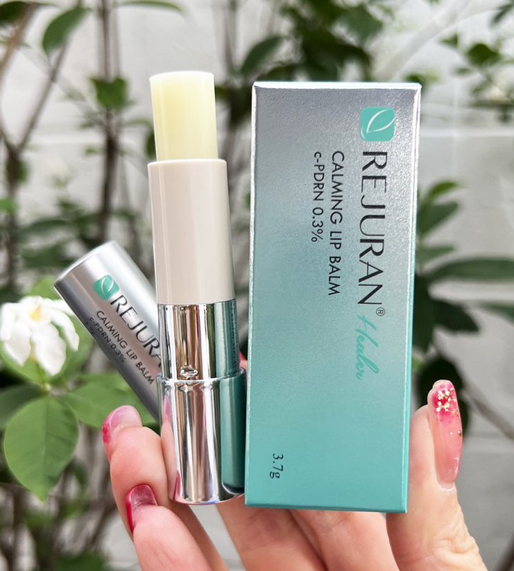 ✧༚ 𝙋𝙒 ไม่สั่งเล่น on Twitter: "🦋พร้อมส่ง "REJURAN Healer Calming Lip Balm  :  ลิปบำรุงริมฝีปากระดับพรีเมี่ยมที่ช่วยปลอบประโลมและทำให้ริมฝีปากนุ่มชุ่มชื้น  มีสารบำรุง c-PDRN 0.3% จากตัวที่เด่นของ Rejuran 🛒 390฿ 3.7g #Rejuran  #นัมสต็อค https://t.co ...