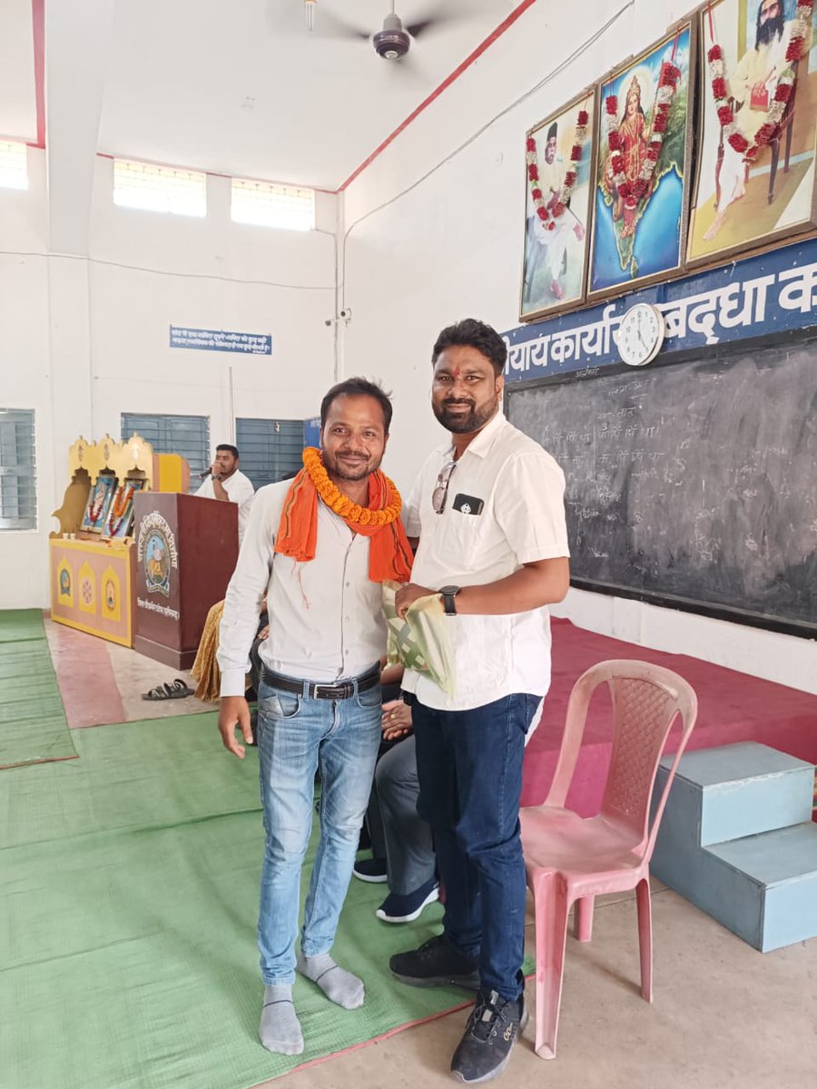 subhash27059219's tweet photo. *भाजयुमो जांजगीर विधानसभा प्रभारी सुभाष राठौर ने ली भाजयुमो चांपा नगर मंडल की आवश्यक बैठक*
   
     आगामी 18 मई को जिला जांजगीर चांपा में भाजयुमो प्रदेश निर्देशानुसार रोजगार कार्यालय घेराव एवं तालाबंदी कार्यक्रम को लेकर चांपा नगर मंडल कार्यसमिति की बैठक संपन्न हुआ। 
@BJYMCGState https://t.co/TZQCa9xwLh