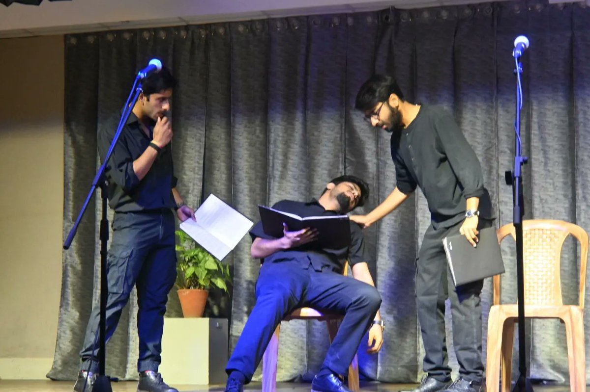 tagoreeok's tweet photo. One of the most exciting aspects of theatre is its emphasis on live performances. A theatre workshop was organised at TIS EOK for teachers. These performances were directed by the renowned director and theatre personality, Mr. Stephen Marazzi. https://t.co/keGeI4H4X0