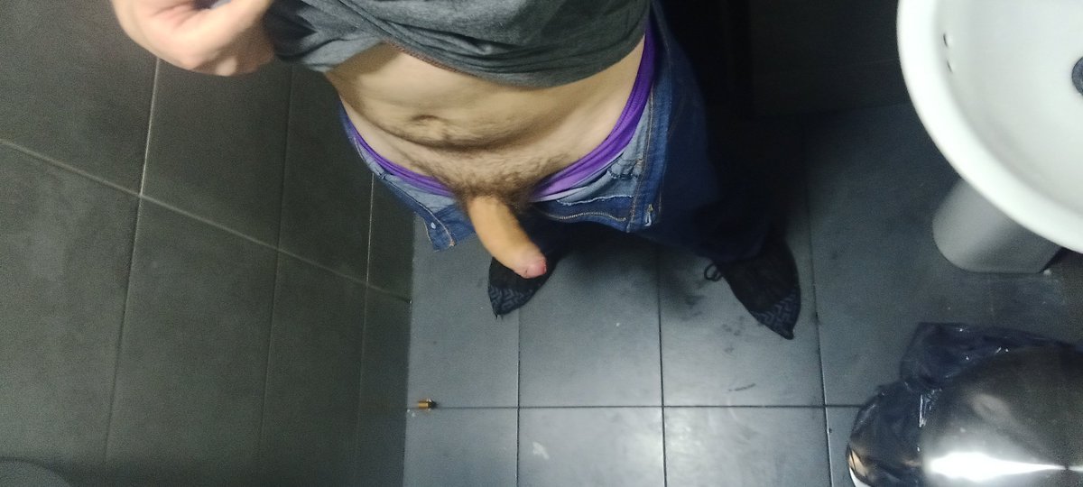 HetActHot's tweet photo. Andaba muy hot en la pega hoy 🥵🥵quiero que me chupen la verga y comer culito... Necesito un culito por Vicente valdes o Vicuña Mackenna, Bellavista de la florida o alrededores para mañana después de las 4 quiero puro comer culo #gaychile #chilenaked #gaystgo #chilegay https://t.co/qTeYjo6MeX