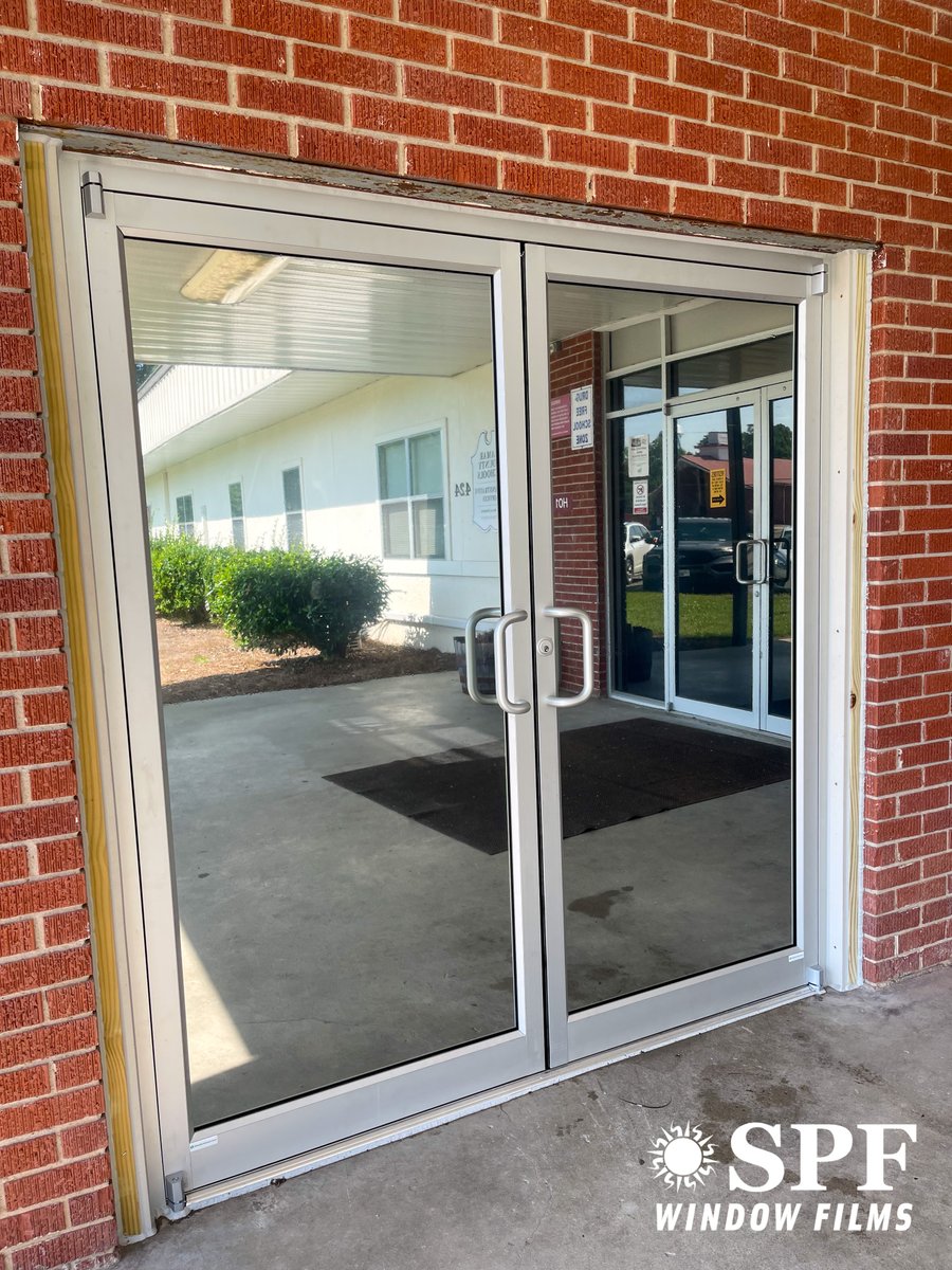 SPFWindowFilms's tweet image. SPF Solar Stop 5% is still our most effective film for privacy &amp;amp; heat rejection.    -#3MWindowFilm #SPFWindowFilms
-
Interested in something like this? Call and talk to one of our team members! Office 601-255-0257