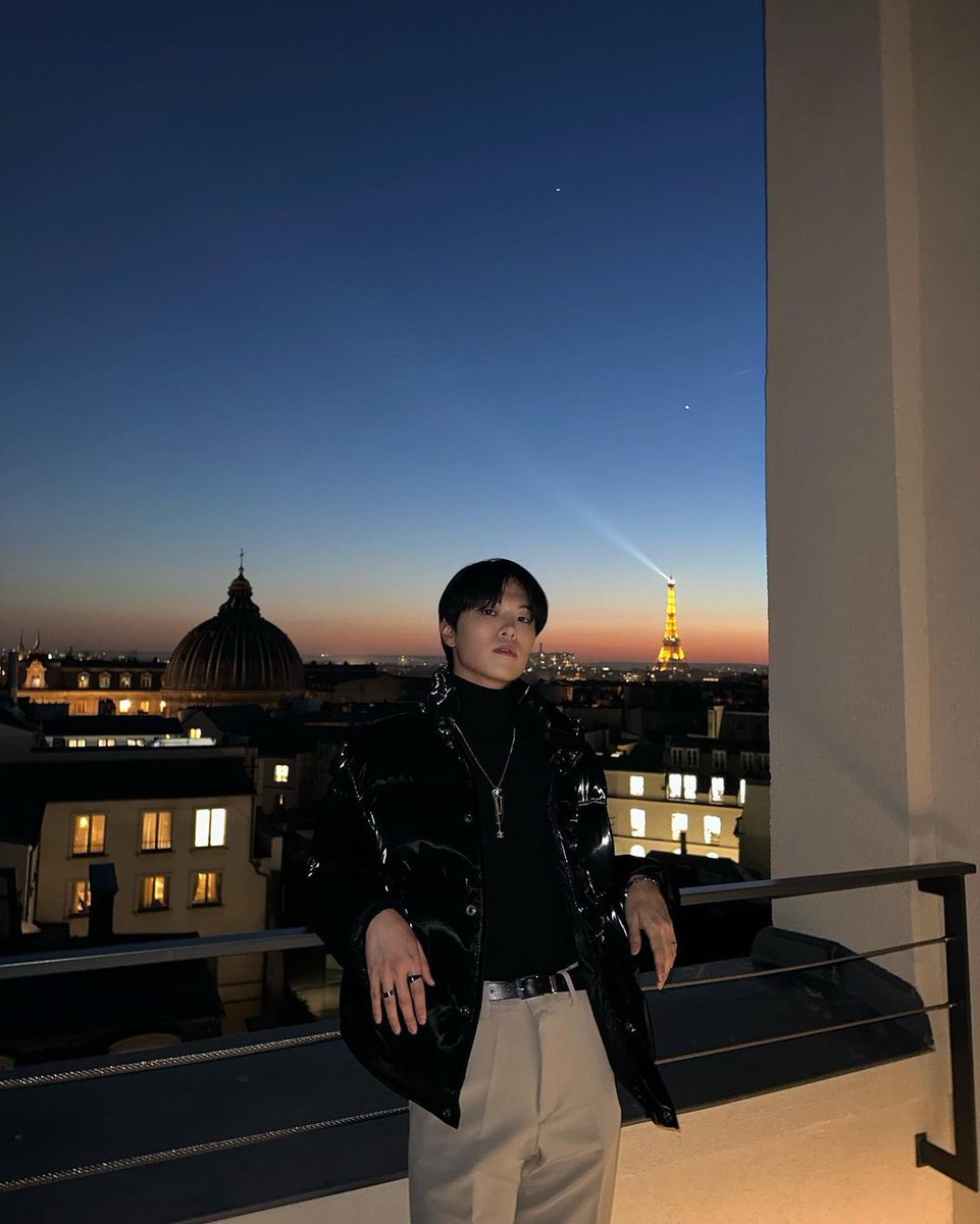 TheroseFansMex's tweet photo. Hajoon y Paris  es la combinación perfecta 😍 😍😍😍 @hajoon_I https://t.co/w2Z6TCnfMk