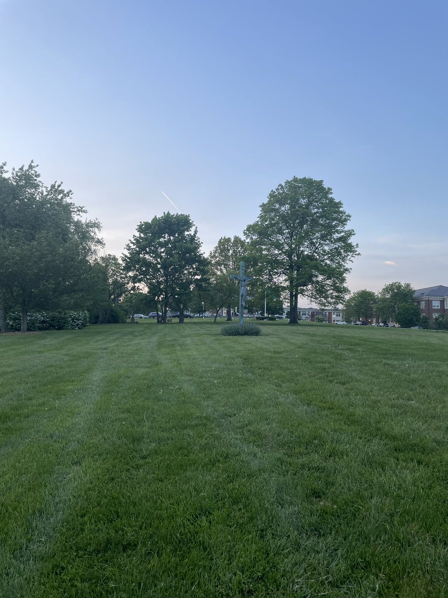 As my Senior Seminar tweeting days come to a close, I just would like to say thank you to all my classmates and Doc Mott for making this year incredible. I have grown as a person in so many different aspects and I credit it fully to this course. I am so incredibly blessed.