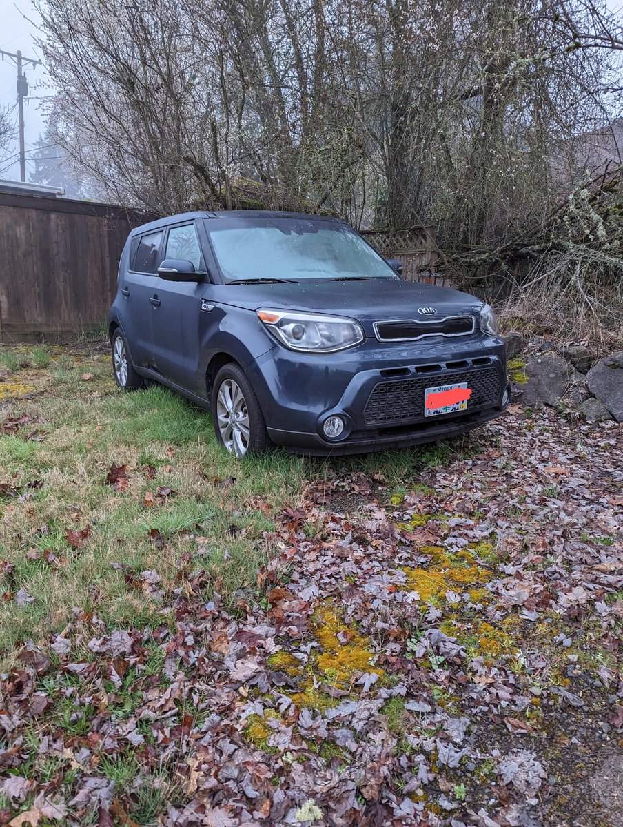 angry_fishy's tweet image. This is what a car with a defective engine looks like #kiasoul #kia #badengine #defective no wonder there are so many lawsuits against Kia