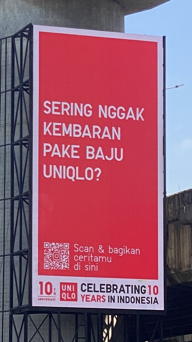 pantungalimar's tweet photo. hahaha pernah banget gue kembaran pake kaos uniqlo sama temen padahal ngga janjian udah kaya kembar beda ibu beda bapak 😂 ketauan temenan sesama #anakuniqlo deh wkwkwk https://t.co/6foWQ2HVRa