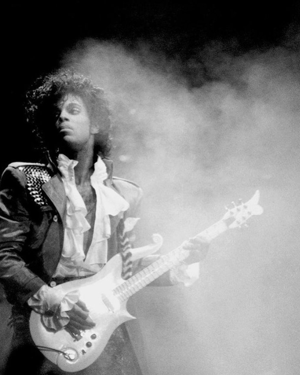 crockpics's tweet photo. Prince in Detroit during Purple Rain Tour, 1984. Photo by Richard E. Aaron. https://t.co/vNWGeALTgW