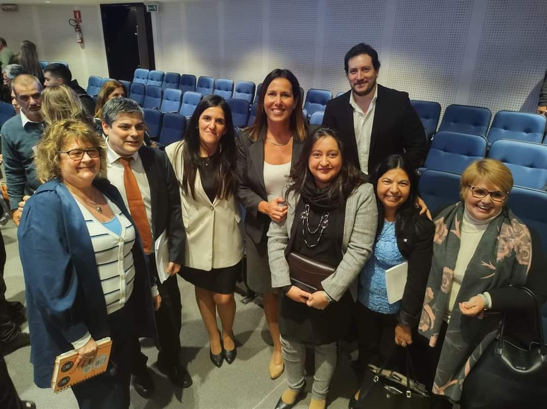 CamargoNazmi's tweet photo. 15/5 día internacional de la flia. 
Estuvimos en la presentación del programa FAMILIAS FUERTES del MSP, a cargo de la Dra. Lorena Quintana, donde se brindan herramientas a las flias para mejorar la comunicación. Una FAMILIA FUERTE es fundamental para una sociedad + fuerte y sana https://t.co/NiFYOVeVRg