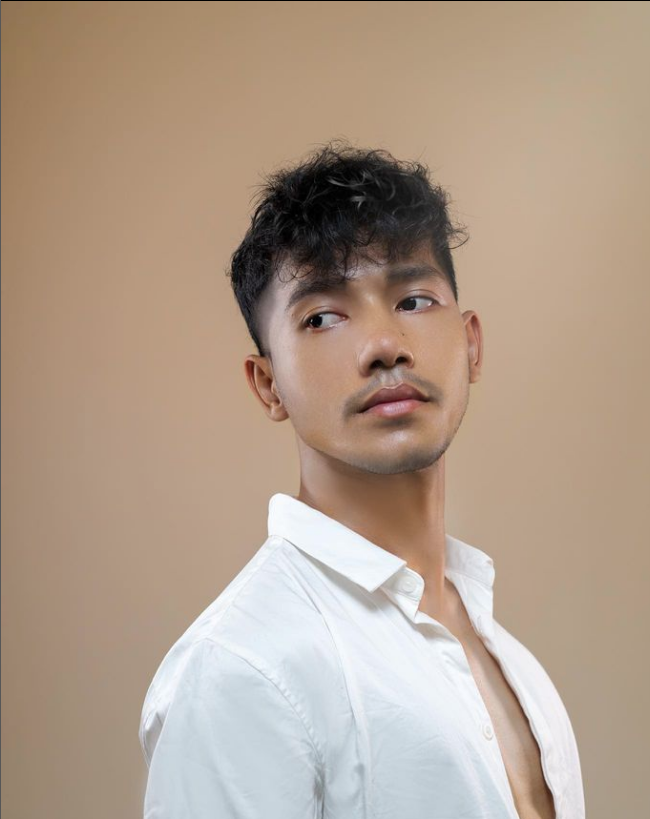 PheaRom19's tweet photo. Photo shoot https://t.co/VcnQhoYMyz