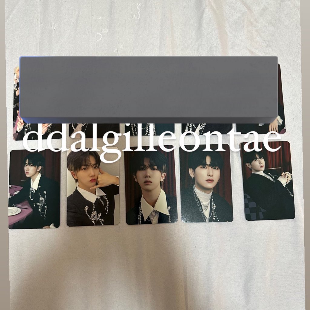 ddalgilleontae's tweet photo. WTS CRAVITY MASTERPIECE RANDOM PC 

WJ SET RM20
WB SET RM5

DM me if you are interested 💗
#pasarcravity #pasarCRVT https://t.co/Tjlxoi2HXN