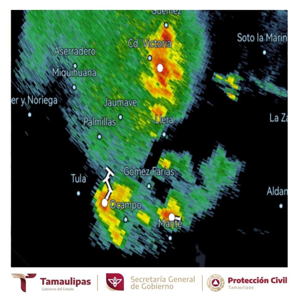 Imágen de radar // 9:45 p.m. | 10:45 p.m.

⚠️⛈️Esta noche, actividad de fuertes núcleos de tormenta en la zona Centro y extendiéndose hacia la zona Cañera lluvia fuerte, viento >40 km/h y actividad eléctrica nube-tierra.