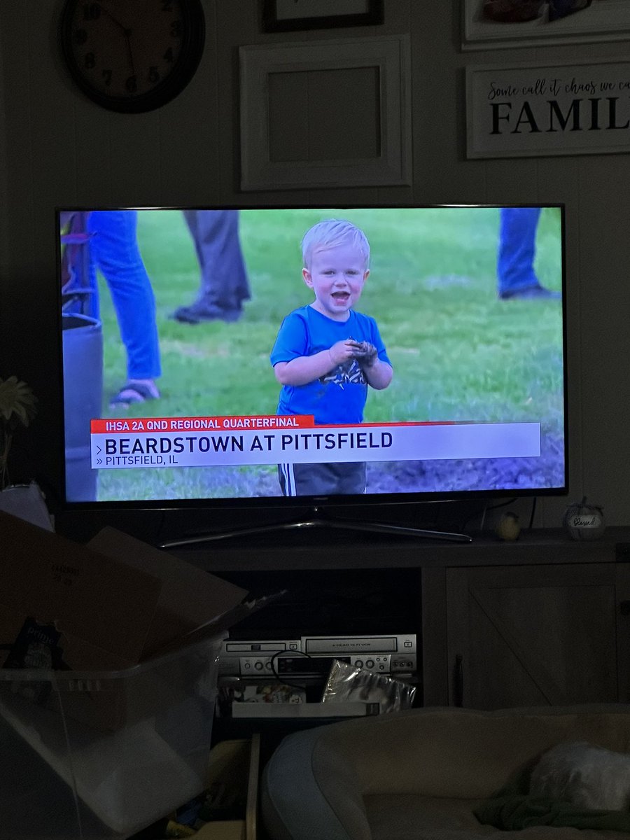 CandiceNickel's tweet photo. @ChrisDuerr out here making our boy famous 😍 Followed by Uncle Nolan being an absolute DAWG helping the Saukees to a regional win 

@KHQA #saukees #postseason https://t.co/AQMYym4xOd