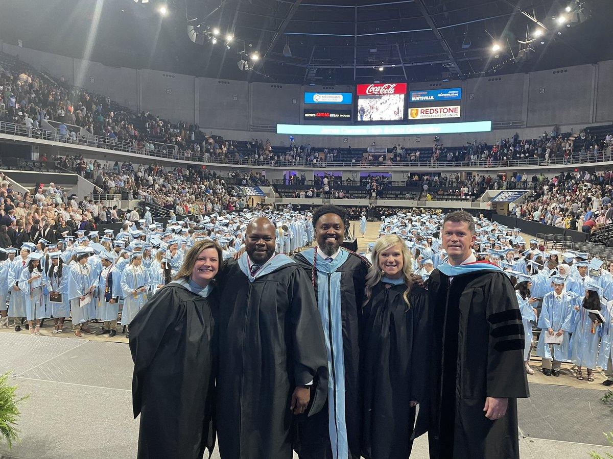 Congratulations to the Class of 2023! #proudtobeajet