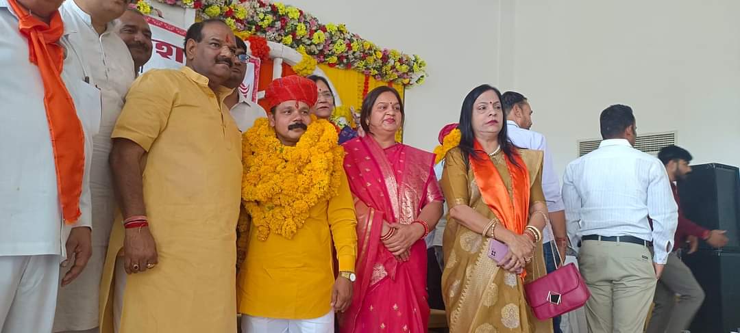 Krishan79060830's tweet photo. आप सभी की शुभकामनाओं से ' प्रदेश अध्यक्ष ' विप्र फाउंडेशन का नया दायित्व मिला है, इसके निर्वहन में मेरे ऊपर सबका स्नेह सहयोग बना रहे...........जय परशुराम. https://t.co/gGJiZqN84E