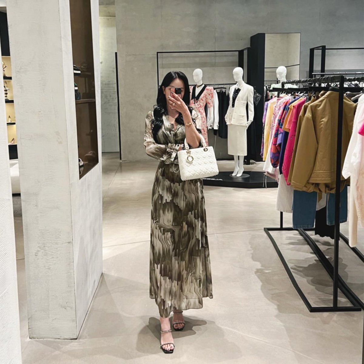Na_db_dh's tweet photo. Every day is an opportunity for you to become a better version of yourself #Fashionista #SlowFashion #Vintage #Fashionista #OOTD https://t.co/TSdTWSjXBS