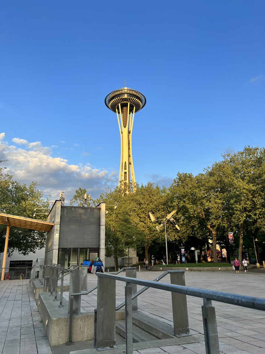 aprilnmarch's tweet photo. The Seattle Girl in me is beyond words tonight. Who would have thunk in a million years it would be the second week of May and I would be watching a playoff game. Seattle Kraken…I just don’t have the words. My city means so much to me. #sappypost #lovemycity https://t.co/IctsJrGZf4