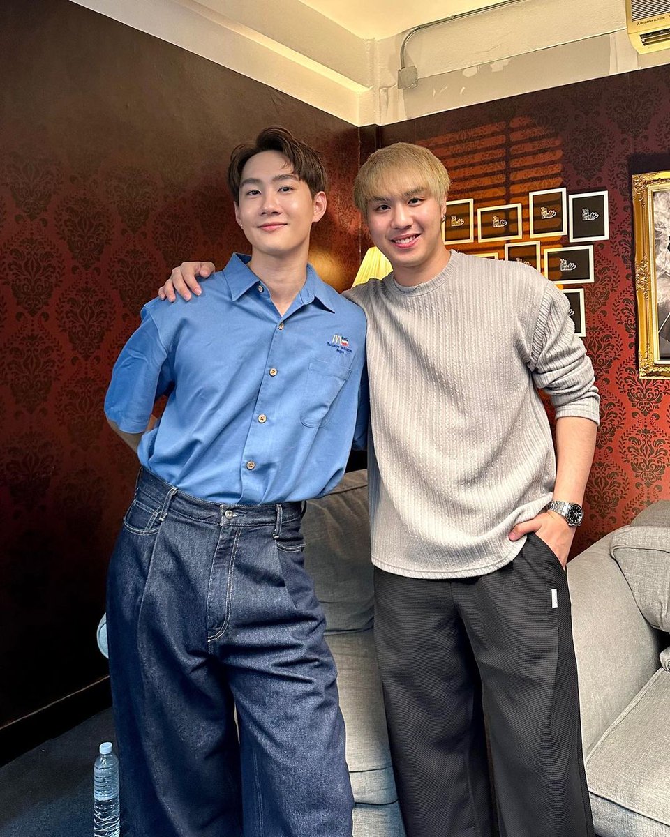 ssingssayaflu's tweet photo. AAAAAAAAAAAA SCREAMMINGGG !!!! #wwct #phunnoh https://t.co/2AOu3NC5te